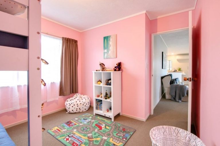 Photo of property in 1a Barton Place, Marewa, Napier, 4110