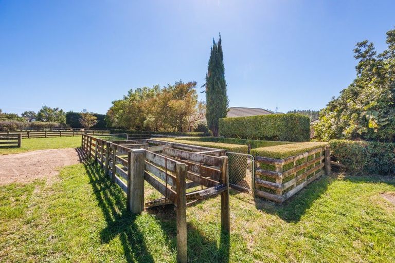 Photo of property in 138 Valley Views, Fitzherbert, Palmerston North, 4472