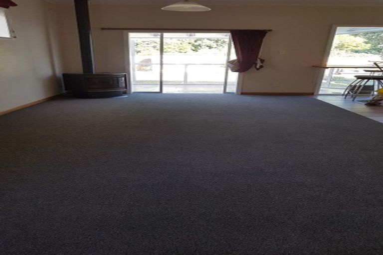 Photo of property in 34 Happy Valley Road, Owhiro Bay, Wellington, 6023