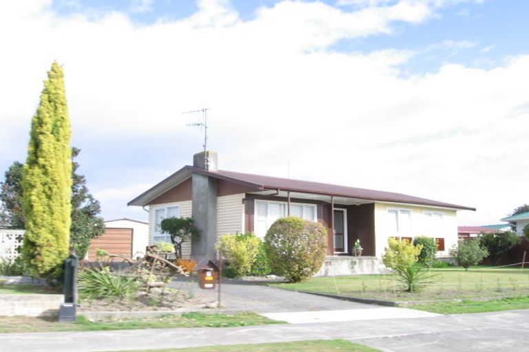 Photo of property in 7 Skerrett Crescent, Tamatea, Napier, 4112