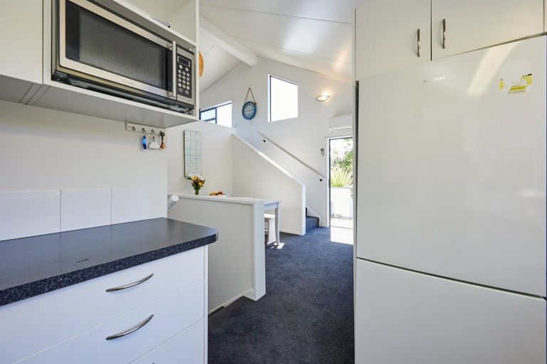 Photo of property in 17 Kotare Place, South Bay, Kaikoura, 7300
