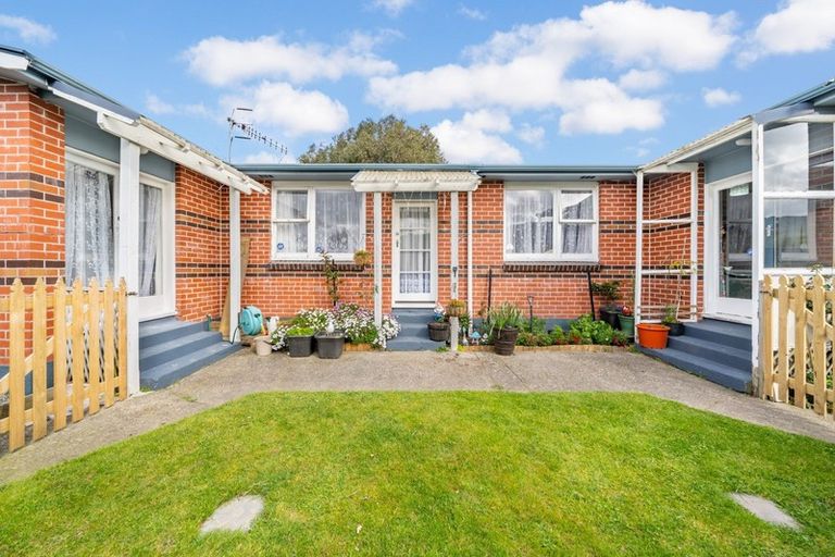 Photo of property in 2/113 Clouston Park Road, Clouston Park, Upper Hutt, 5018