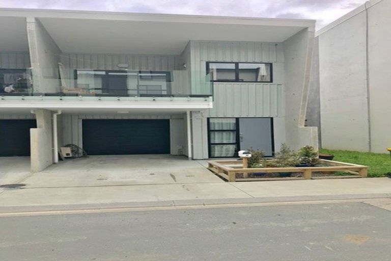 Photo of property in 17/5 Perekia Street, Albany, Auckland, 0632