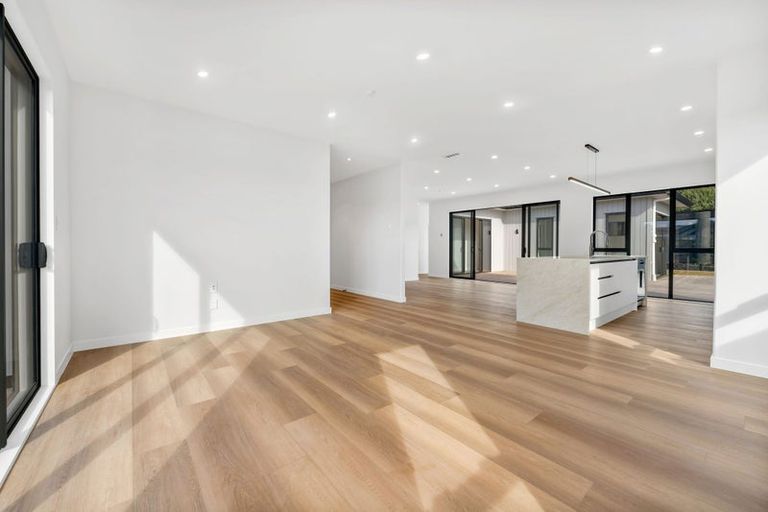 Photo of property in 12 Rongoa Maori Way, Pukekohe, 2120