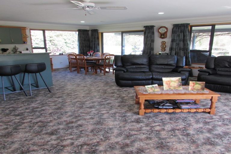 Photo of property in 54 Welshmans Gully Road, Waikaia, 9778
