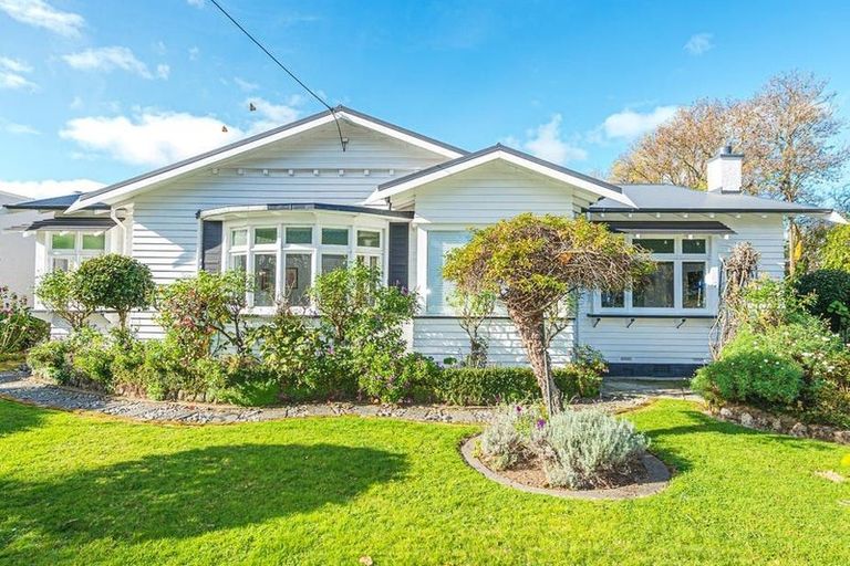 Photo of property in 124 Anzac Parade, Whanganui East, Whanganui, 4500
