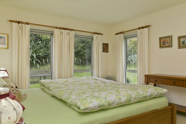 Photo of property in 66 Gillespie Place, Acacia Bay, Taupo, 3385