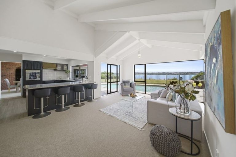 Photo of property in 33 William Bryan Drive, Half Moon Bay, Auckland, 2012