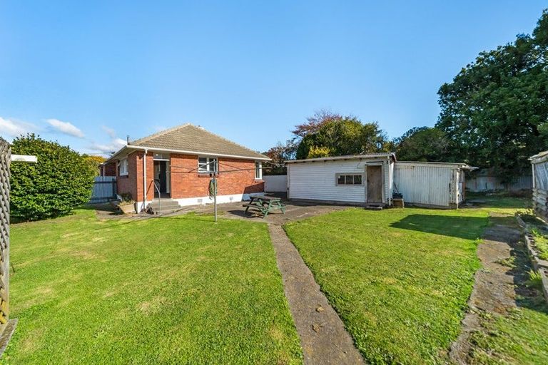 Photo of property in 35 Peck Street, Taita, Lower Hutt, 5011