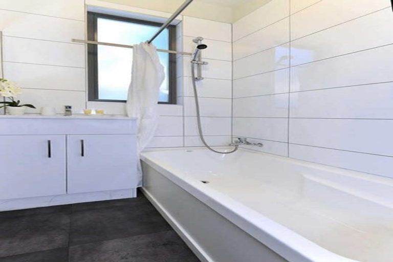 Photo of property in 22 Gibbon Street, Sydenham, Christchurch, 8023