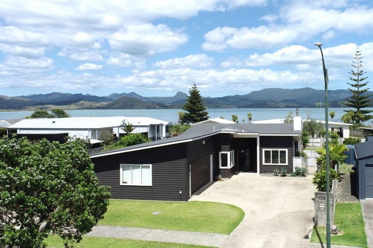 Photo of property in 128 Harbour Drive, Matarangi, Whitianga, 3592