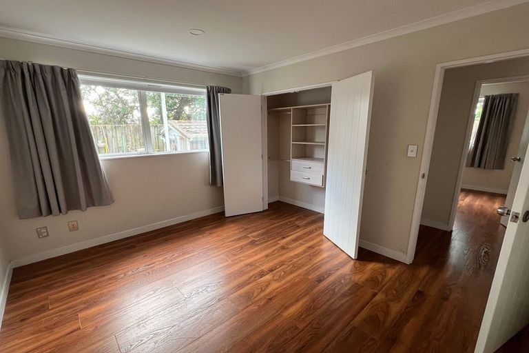 Photo of property in 9 Waterview Road, Favona, Auckland, 2024
