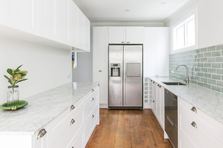 Photo of property in 137 Vigor Brown Street, Napier South, Napier, 4110