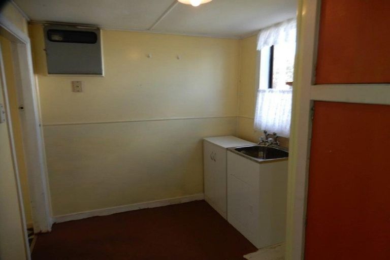 Photo of property in 16 Erin Street, Hawera, 4610