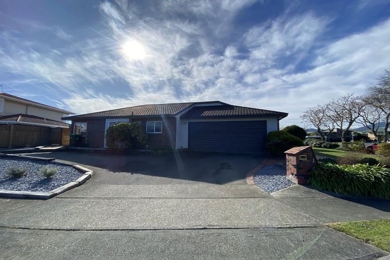 Photo of property in 2 Stead Crescent, Stoke, Nelson, 7011