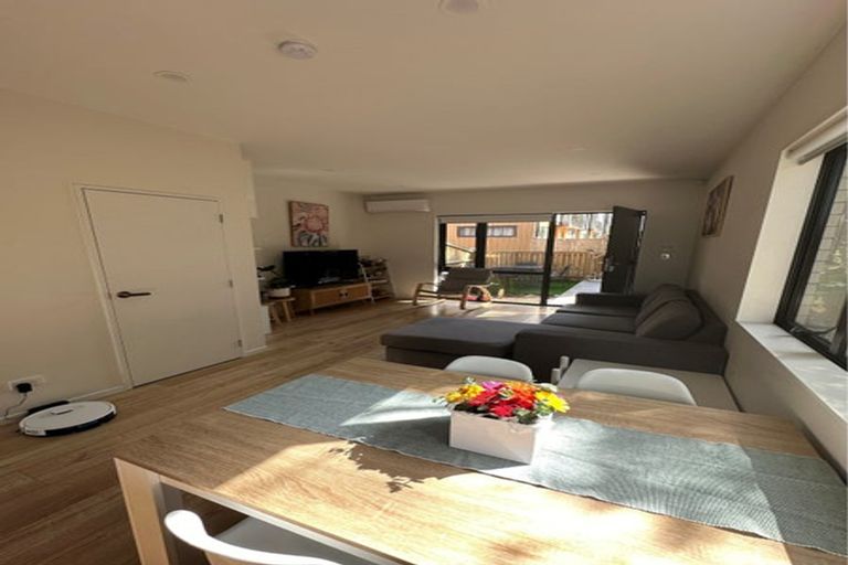 Photo of property in 19/9 Schnapper Rock Road, Greenhithe, Auckland, 0632