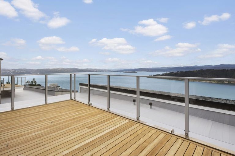 Photo of property in 1/25 Thane Road, Roseneath, Wellington, 6011