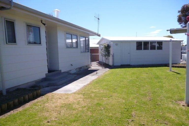 Photo of property in 14 Clement Place, Greenmeadows, Napier, 4112