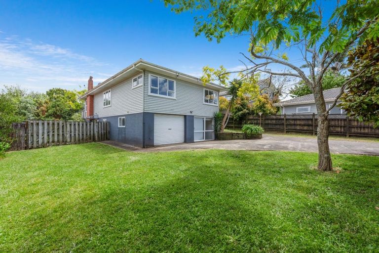 Photo of property in 21 Patons Road, Howick, Auckland, 2014