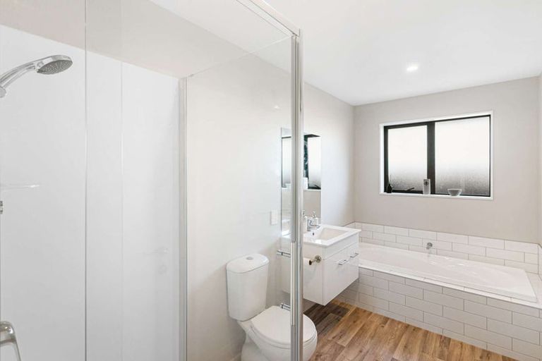 Photo of property in 160 Shillingford Boulevard, Rolleston, 7615