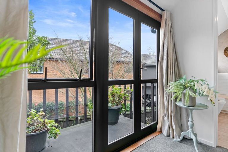 Photo of property in 4/27 Darvel Street, Riccarton, Christchurch, 8011