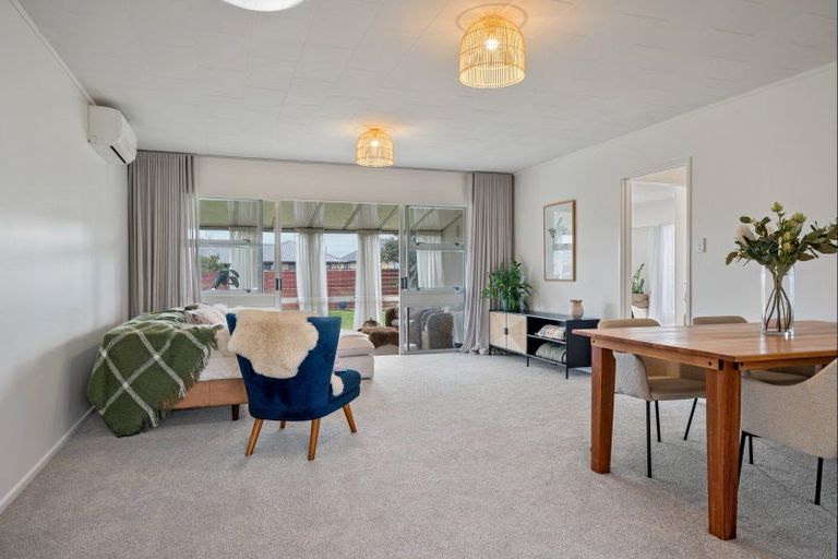 Photo of property in 19 Bronte Place, Whalers Gate, New Plymouth, 4310