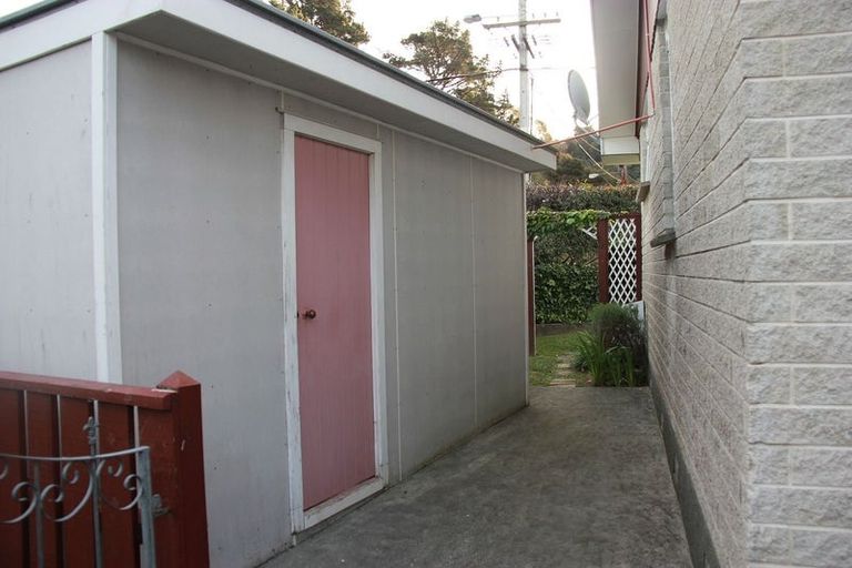 Photo of property in 173c George Street, Stokes Valley, Lower Hutt, 5019