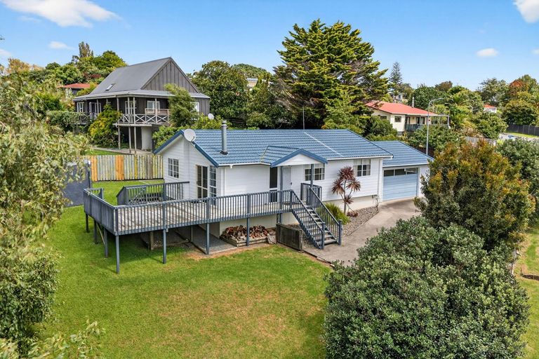 Photo of property in 16 Puawai Street, Kaiwaka, 0573