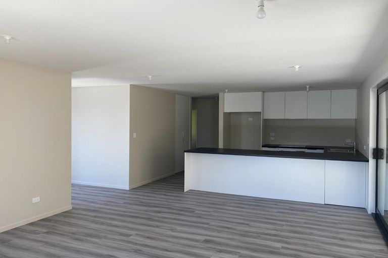 Photo of property in 21 Paritutu Road, Spotswood, New Plymouth, 4310