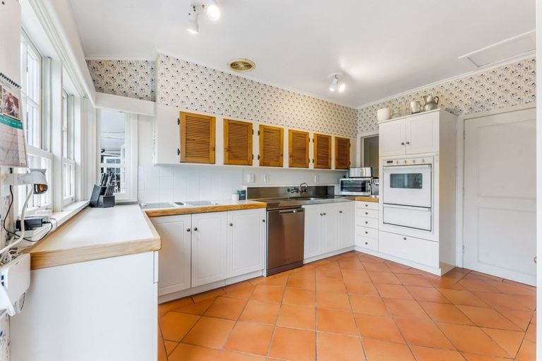 Photo of property in 110 Mellons Bay Road, Mellons Bay, Auckland, 2014