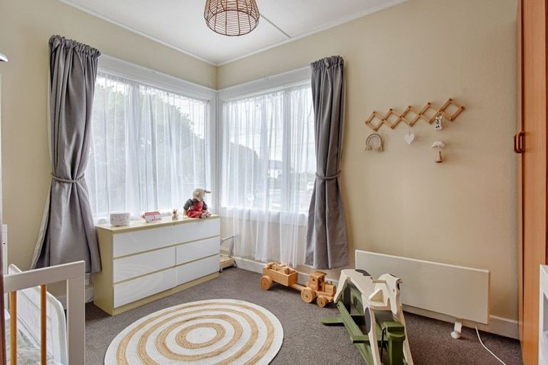 Photo of property in 107 Kitchener Street, Gore, 9710