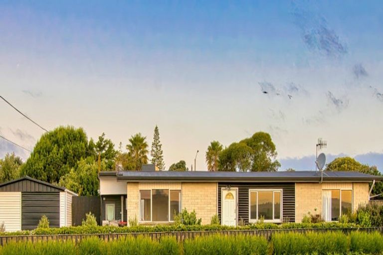 Photo of property in 1/382 Main Road North, Bay View, Napier, 4104