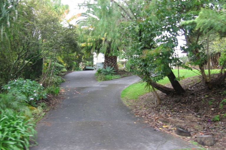 Photo of property in 9 Remu Place, Greenhithe, Auckland, 0632