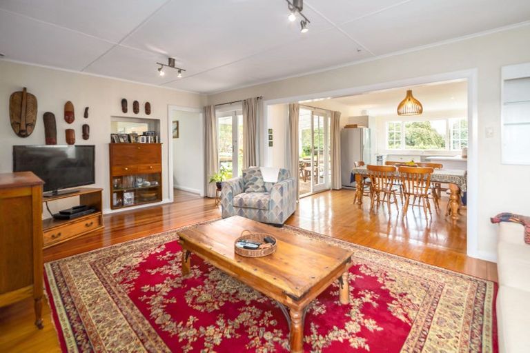 Photo of property in 343 Waihakeke Road, Waihakeke, Carterton, 5792