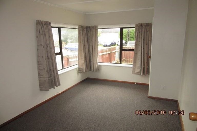 Photo of property in 12 Sladden Street, Naenae, Lower Hutt, 5011