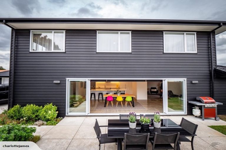 Photo of property in 162a Fitzherbert Avenue, West End, Palmerston North, 4410