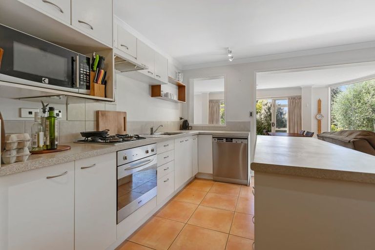 Photo of property in 25 Gunbar Drive, Welcome Bay, Tauranga, 3175