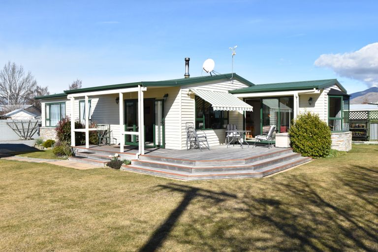 Photo of property in 18 Maryburn Road, Twizel, 7901