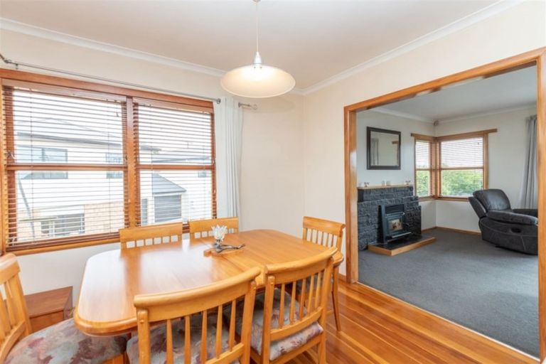 Photo of property in 1 Gibson Road, Dinsdale, Hamilton, 3204