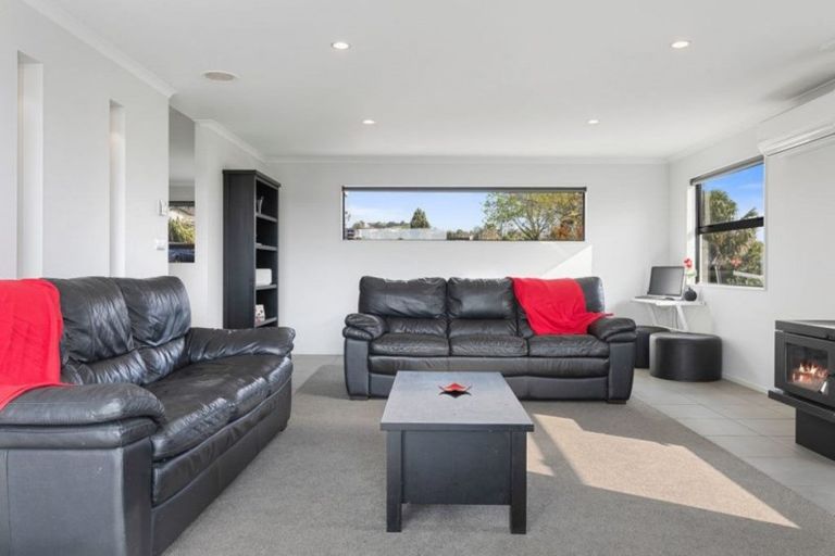 Photo of property in 23 Talbot Place, Welcome Bay, Tauranga, 3112