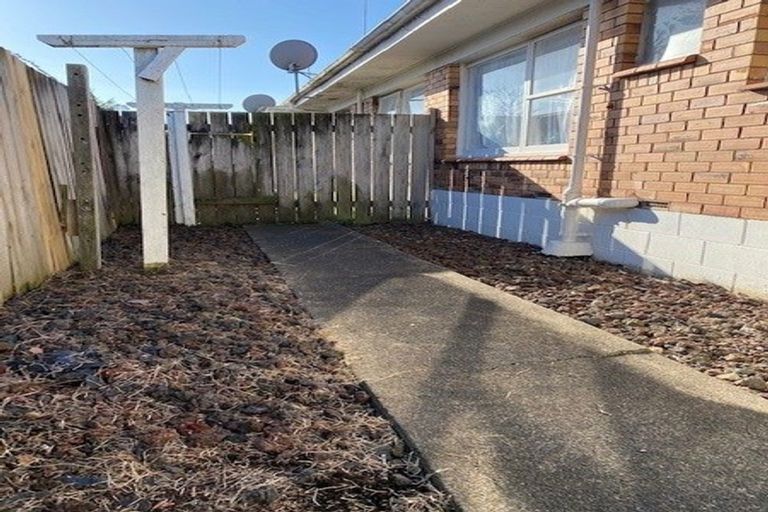 Photo of property in 2/7 Aranui Road, Mount Wellington, Auckland, 1060