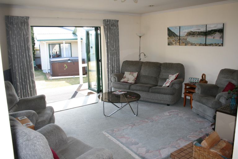 Photo of property in 18 Maryburn Road, Twizel, 7901