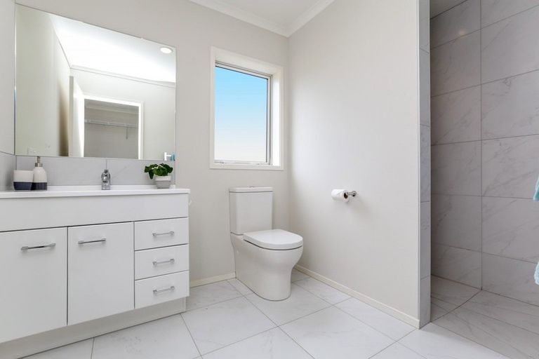 Photo of property in 14 Ryder Drive, Waiwhakaiho, New Plymouth, 4312