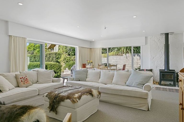 Photo of property in 2/13 Scenic Heights, Acacia Bay, Taupo, 3330