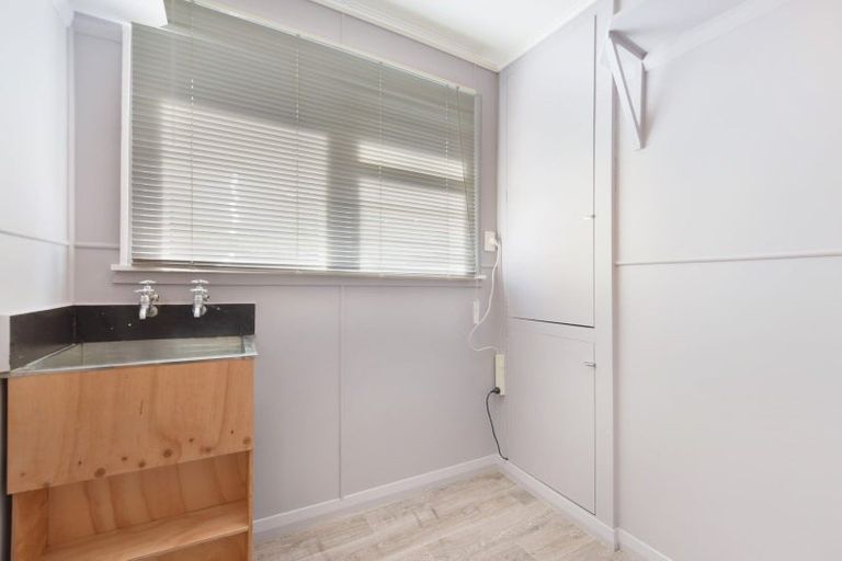 Photo of property in 103 Waikawa Road, Picton, 7220