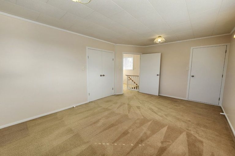 Photo of property in 39a Sturges Road, Henderson, Auckland, 0612