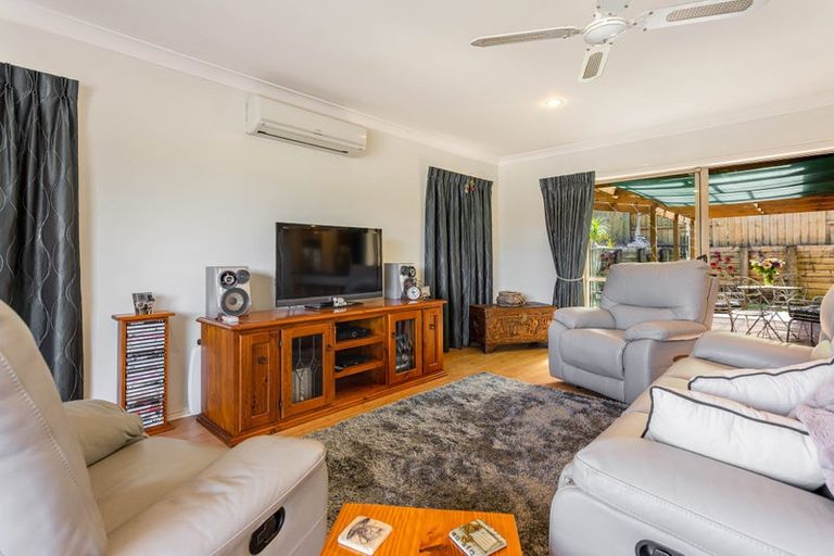 Photo of property in 29 Hercules Drive, Henderson, Auckland, 0612