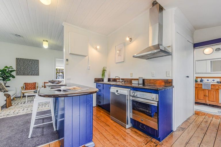 Photo of property in 8 Waikare Street, Tahunanui, Nelson, 7011