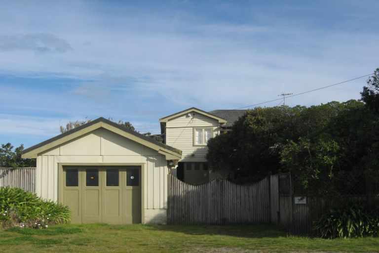 Photo of property in 31 Rua Avenue, Waitarere Beach, Levin, 5510