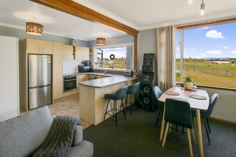 Photo of property in 82 Himatangi Beach Road, Himatangi, Foxton, 4891